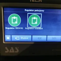 Ekran regulatora pokojowego. Brak transmisji z regulatorem pokojowym TECH RS. Wybierz regulator standard lub wyjście.